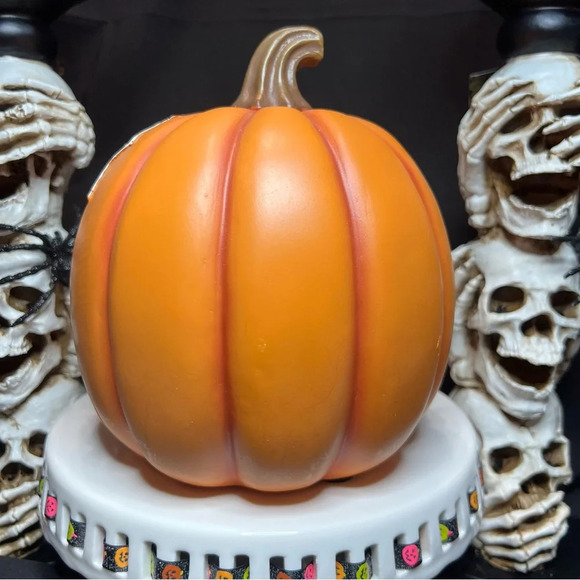 Halloween 7" Color Changing Spooky Skeleton Graveyard Scene Spiderweb Pumpkin - Picture 9 of 15